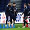 Penyerang Prancis, Kylian Mbappe (kiri) dan Rayan Cherki (kedua dari kiri) mengikuti sesi latihan bersama rekan-rekan setimnya di Stadion Parc des Princes, Paris, pada Rabu 12 November 2025. Timnas Prancis akan menjamu Timnas Ukraina di Parc des Princes, Paris pada laga kelima Grup D Kualifikasi Piala Dunia 2026, Jumat (14/11/025) dini hari WIB. (FRANCK FIFE/AFP)