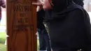 Seperti diketahui, Kristina telah menikah dengan seorang anggota DPR. Namun pernikahan keduanya gagal dan belum dikaruniai buah hati. (Galih W. Satria/Bintang.com)