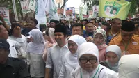 Tangis Khofifah Teringat Suami di Acara Haul