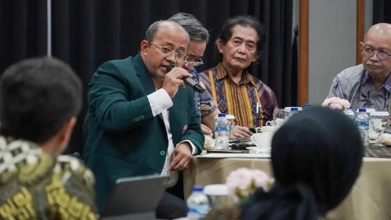 Ketua Umum PB IDI Moh. Adib Khumaidi