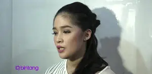 Gracia Indri tidak memiliki tradisi untuk merayakan tahun baru 2016 di keluarganya. Ia hadir di konser SCTV yang bertajuk Move On Party dan Welcome Hope 2016  untuk bekerja sekaligus menemani sang suami, David NOAH.