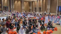 Seribu anak yatim, duafa dan penyandang disabilitas di Tangerang menerima santunan. (Tim News).