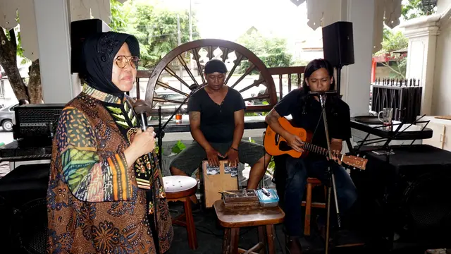Pertemuan Gibran - Risma