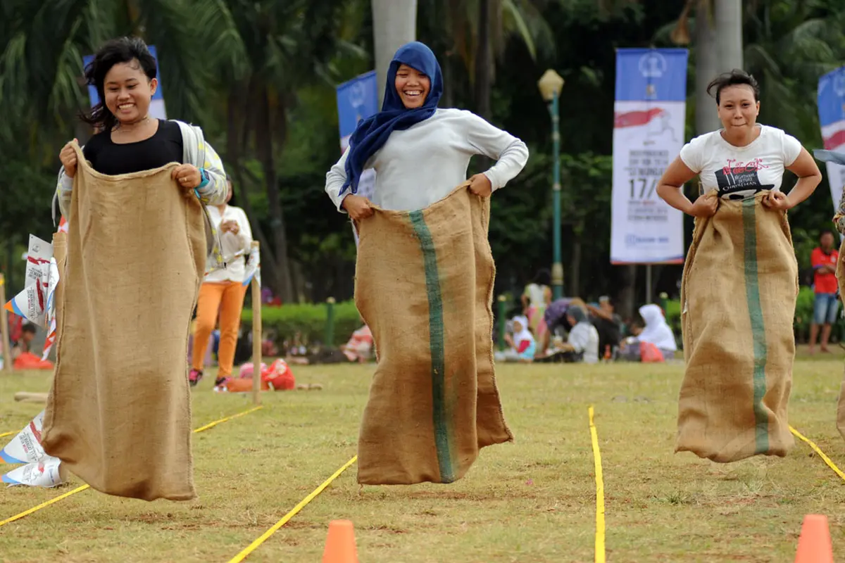 Lomba Khas 17 an Meriahkan HUT RI ke-69 di Monas