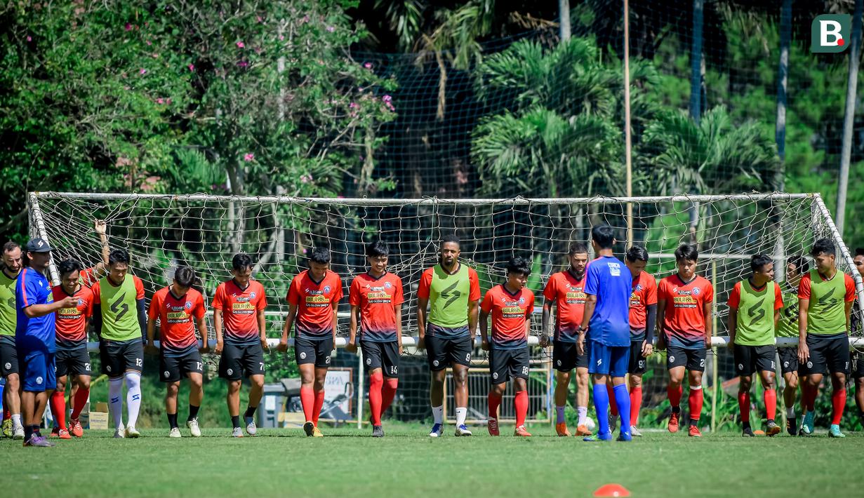 Pemusatan latihan Arema FC di Batu membuat pemain menjadi lebih kompak. Meskipun program ini hanya berjalan 4 hari. (Bola.com/Iwan Setiawan)
