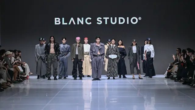 Jakarta Fashion Week 2026 Resmi Dibuka dengan Deretan Koleksi Kolaborasi Lintas Bidang