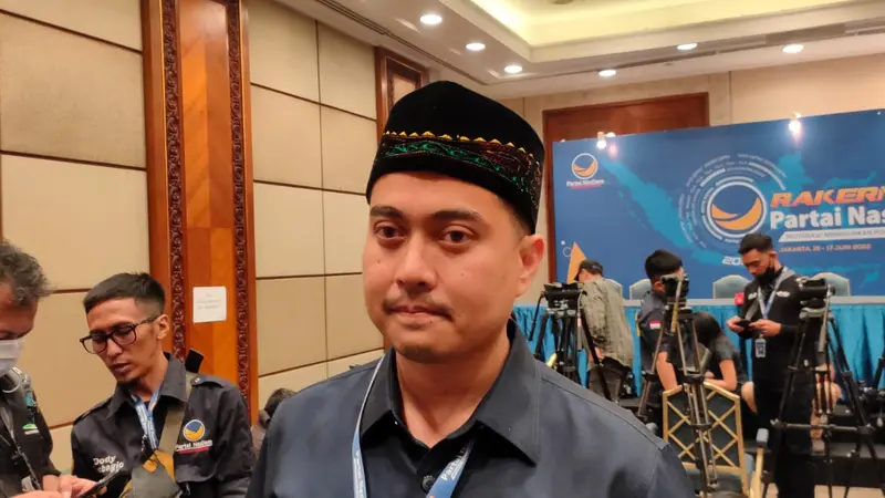 Sekretaris Wilayah DPW Partai NasDem DKI Jakarta Wibi Andrino mengaku pihaknya tak paksa Anies gabung Nasdem walau dominasi suara sebagai capres.