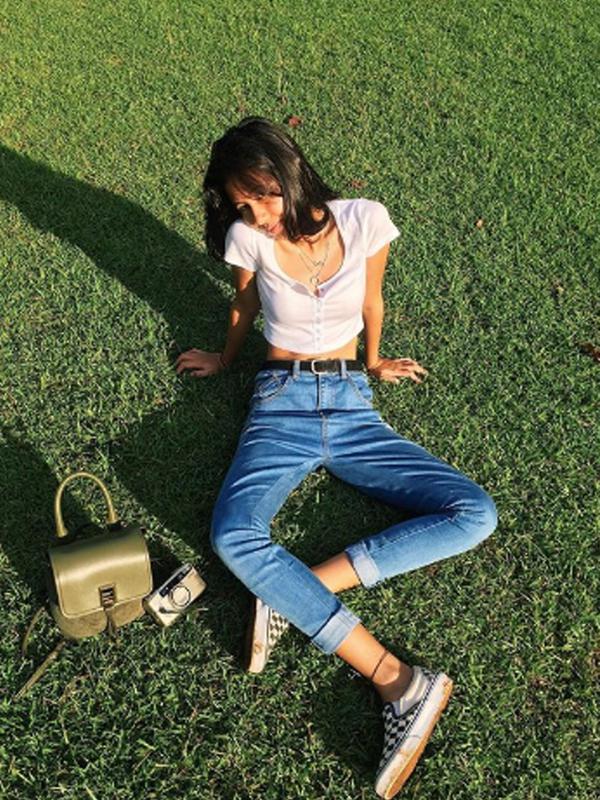 Shenina Cinnamon merupakan seorang aktris pendatang baru yang terjun di dunia hiburan mulai tahun 2016 yang lalu. (Liputan6.com/IG/shenacinnamon)