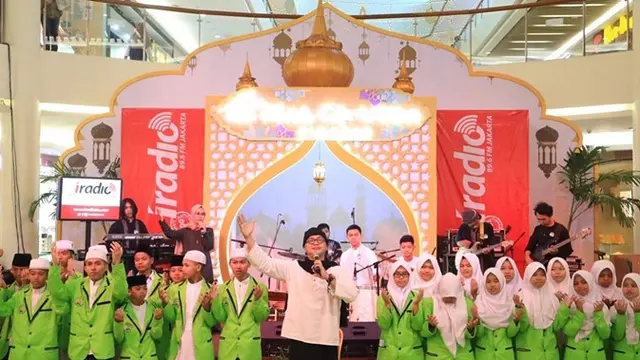 Lama Tak Muncul di Layar Kaca, Ini 6 Potret Terbaru Dik Doank yang Kini Berhijrah