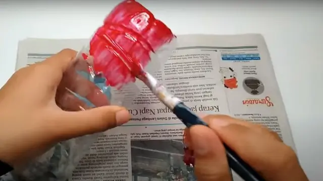 Cara membuat lampion dari botol Aqua bekas
