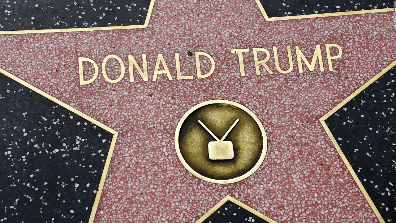 Bintang Hollywood Walk Of Fame milik Donald Trump dihancurkan oleh orang tak dikenal.