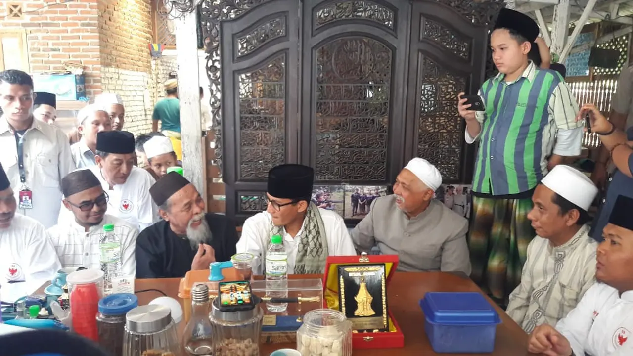 Sandiaga Uno di Ponpes Sidogiri (Liputan6.com/Dian Kurniawan)