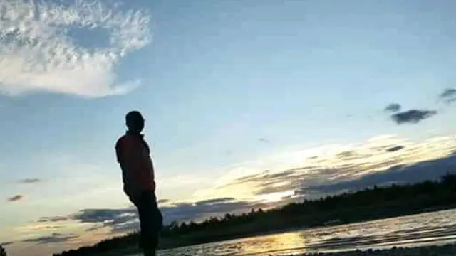 Dari diterpa rasa rindu terhadap orang terkasih, hingga diserang malaria belasan kali, tak bikin Fajri Nurjamil (33) berhenti mengabdi sebagai dokter di pedalaman Papua (Liputan6.com/Ist)