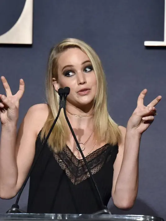 Meski sudah terjadi pada tiga tahun lalu, Jennifer Lawrence baru mengungkapkannya baru-baru ini. Ia bercerita soal perasaannya terhadap pelaku yang tidak bertanggung jawab atas perlakukan itu. (AFP/Frazer Harrison)