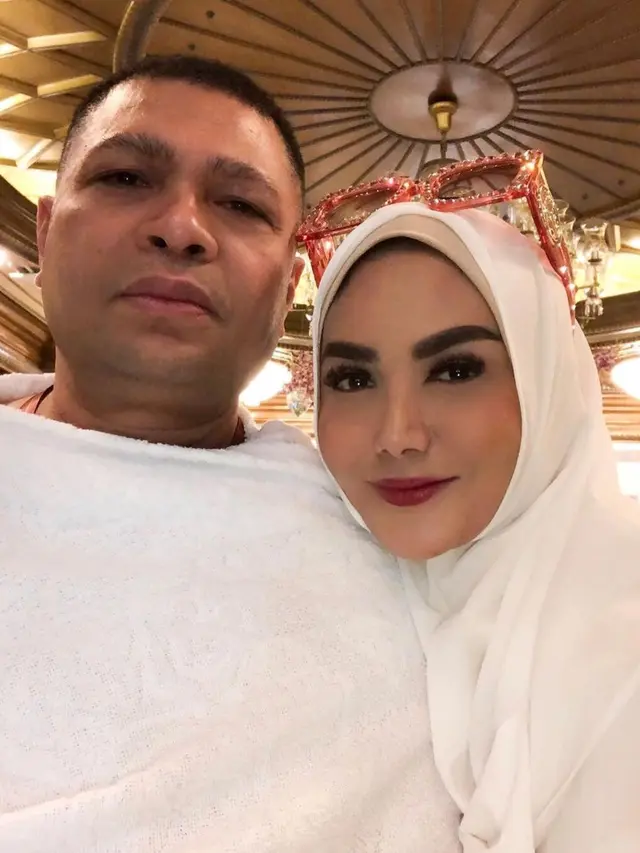 6 Potret Krisdayanti saat Tampil Berhijab, Curi Perhatian