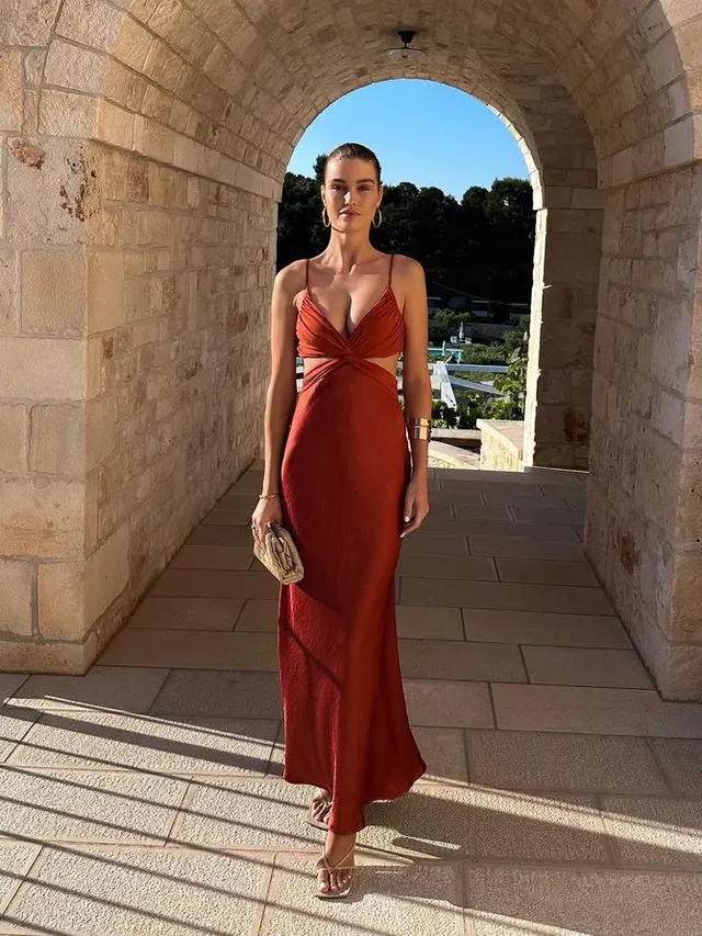 Penampilan Luna Bijl Kekasih Maarten Paes. [@lunabijl]