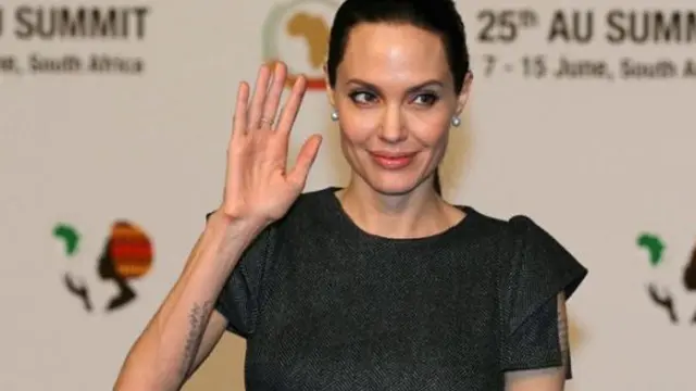 Foto: copyright girltalkhq.com