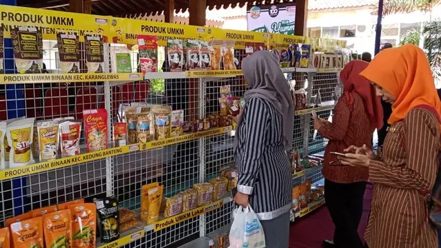 25 Produk UMKM di Banyumas memasuki toko retail modern. (Foto: Liputan6.com/Galoeh Widura)