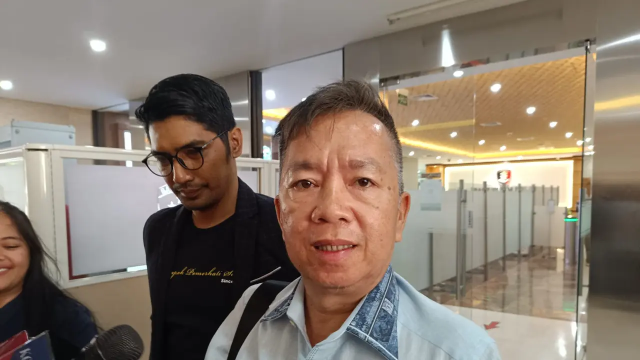 Politikus Partai Demokrat, Cipta Panca Laksana melaporkan pemilik akun Twitter @ghanieierfan ke Bareskrim Polri.