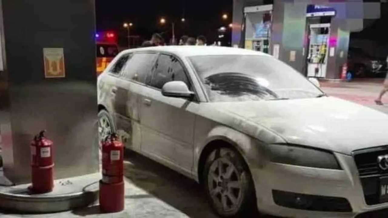 Mobil Terbakar