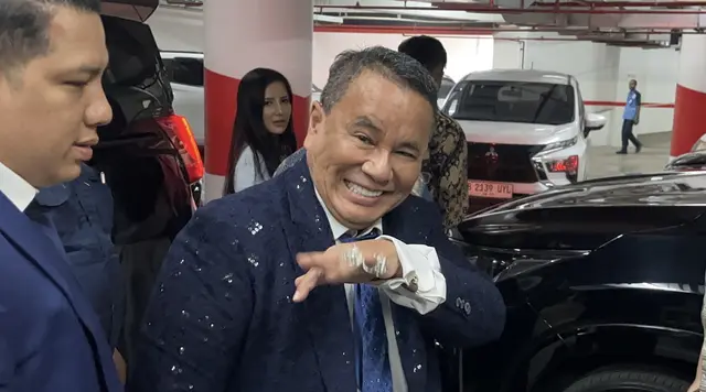 Hotman Paris Beri Sinyal Dampingi Febrie Adriansyah