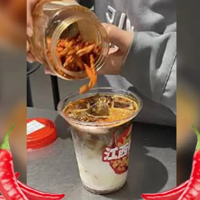 Viral Es Kopi Susu Ini Punya Topping Cabai Rawit, Tertarik Mencoba?