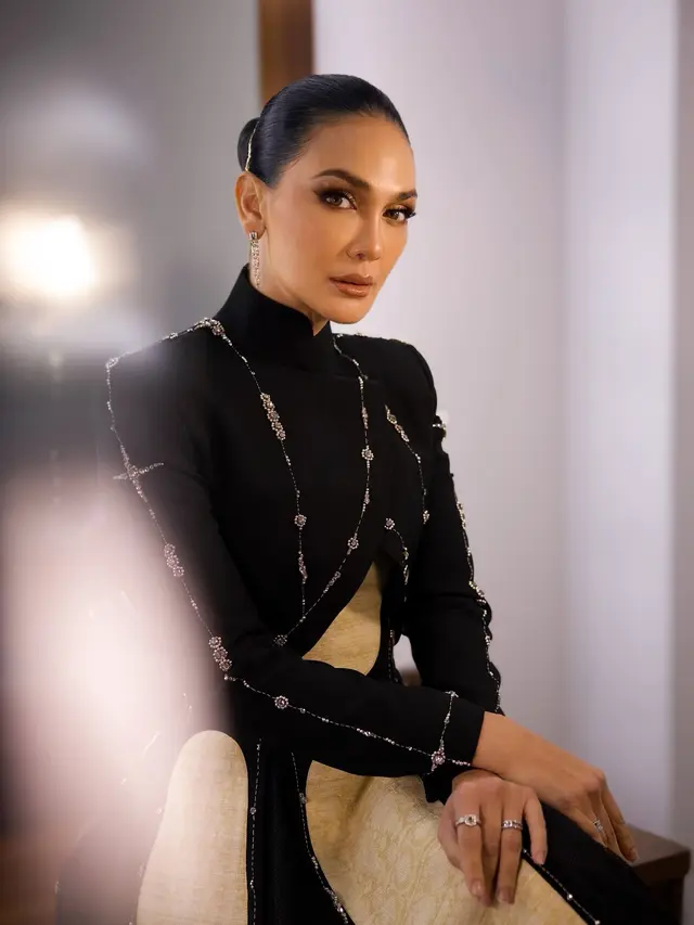 Luna Maya. (Foto: Dok. Instagram @lunamaya)