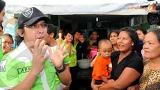 Setelah berkunjung ke wilayah pertamburan Apoy dan kawan-kawan wali mengunjungi ke posko wali care berikutnya yaitu ke Kampung Pulo (Liputan6.com/Faisal R Syam).