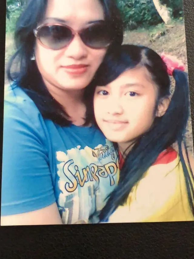 Genap 22 Tahun, Ini 6 Foto Lawas Masa Remaja Ochi Rosdiana
