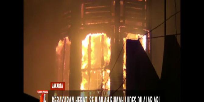 Kebakaran di Koja, Sejumlah Rumah Kontrakan Ludes Dilalap Api