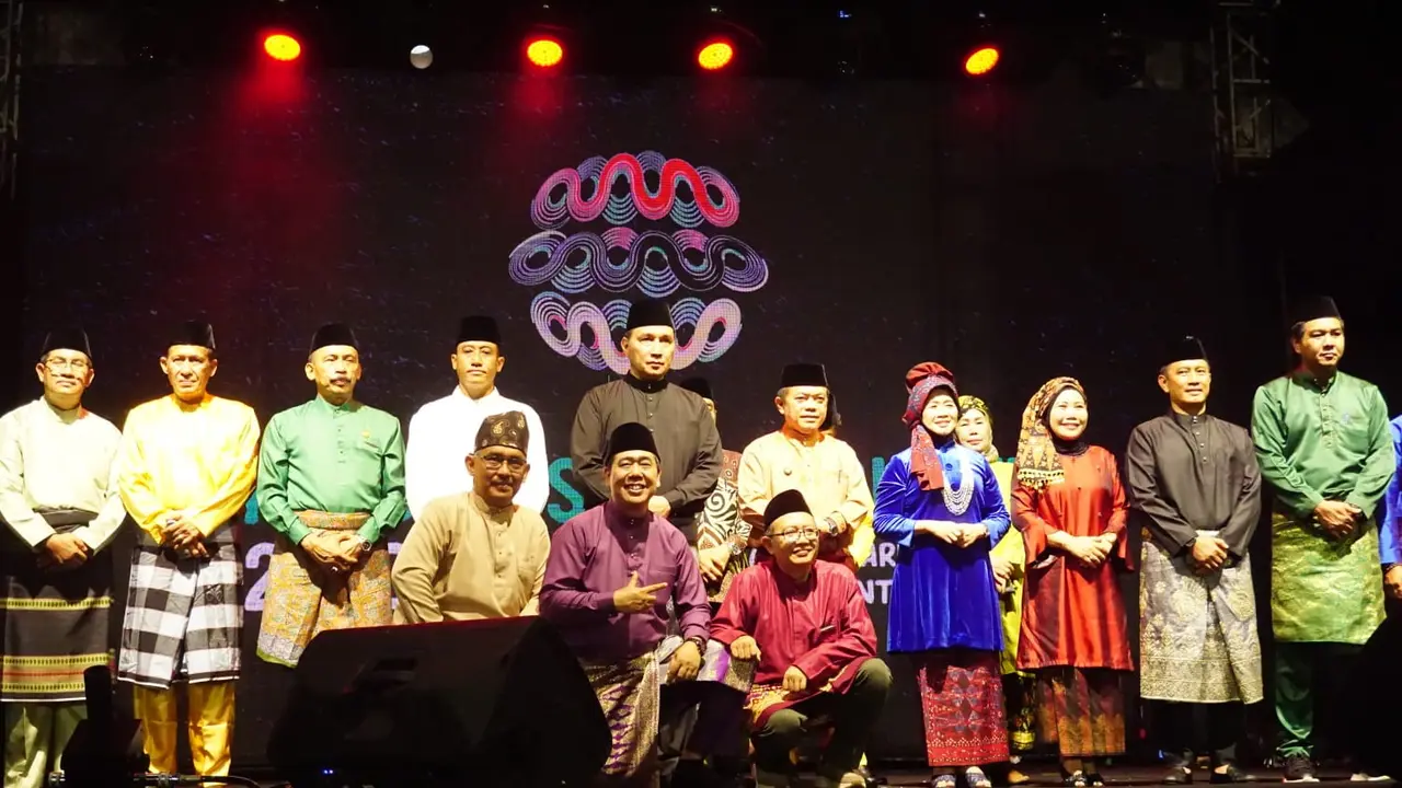 Kementerian Pendidikan, Kebudayaan, Riset, dan Teknologi (Kemendikbudristek) bersama 12 pemerintah daerah di Jambi dan Sumatera Barat (Sumbar) kembali meluncurkan Kenduri Swarnabhumi 2023 pada Sabtu (24/6/2023).