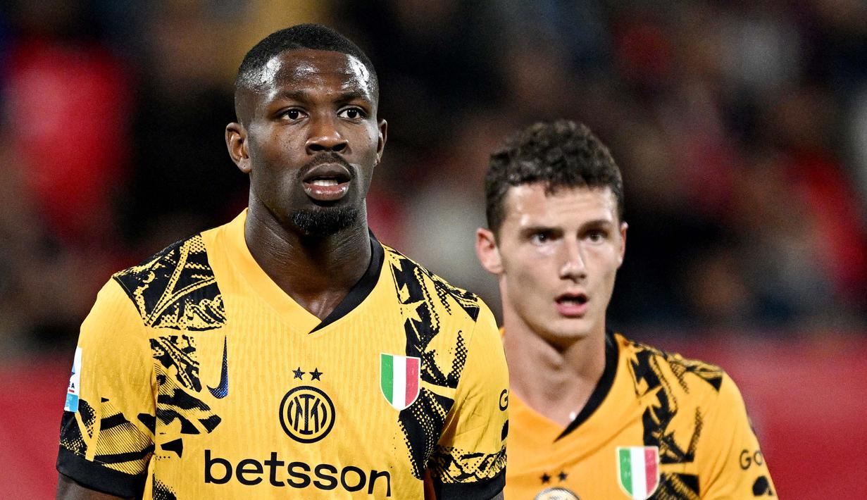 Di babak pertama Inter tampil dominan. Di babak kedua Monza tetap tertekan tapi mereka nyaris membuat Nerrazurri pulang dengan kekalahan. (AFP/Gabriel Bouys)