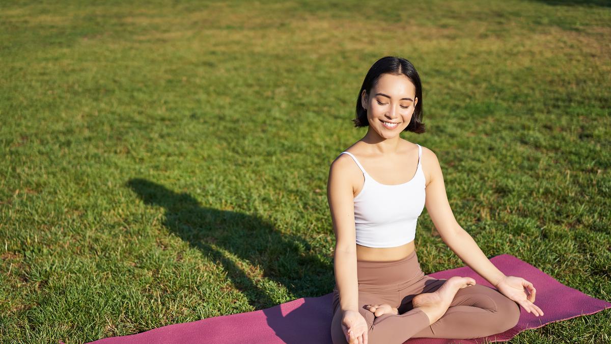 Panduan Gerakan Yoga untuk Turunkan Berat Badan, 7 Pose Pembakar Kalori