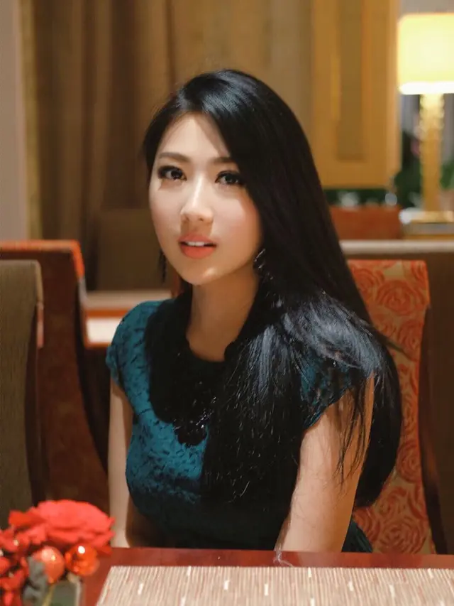 Rayakan Ultah di Hotel, Ini 7 Potret Chika Jessica yang Dikabarkan Pacar Dylan Carr