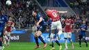 Pertandingan berjalan di luar ekspektasi. Inter yang dijagokan sebagai unggulan justru harus mengakui ketangguhan Milan yang tampil efisien. (AP Photo/Luca Bruno)