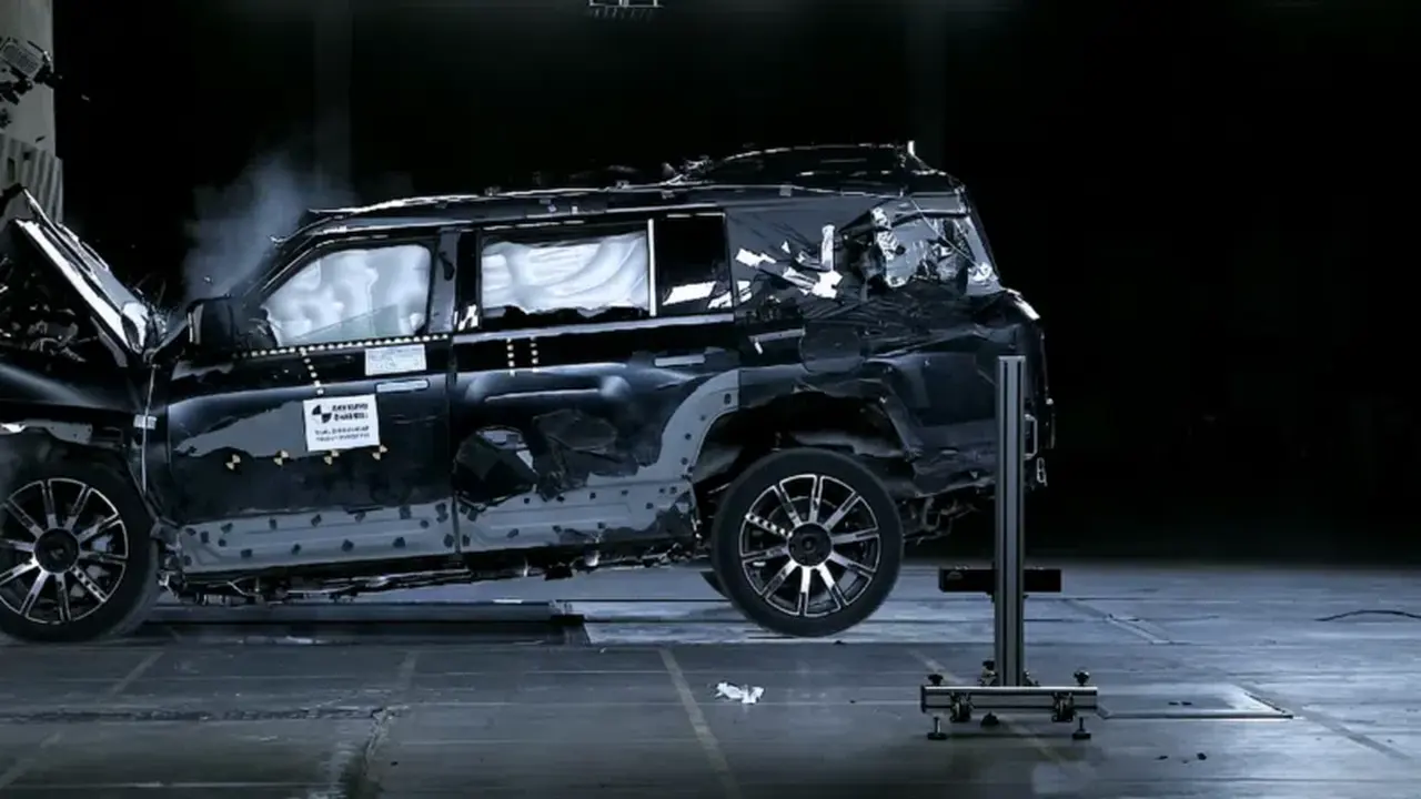 Rangka BYD Yangwang U8L Lolos Pengujian Tahan Beban 12 Ton (Carnewschina)