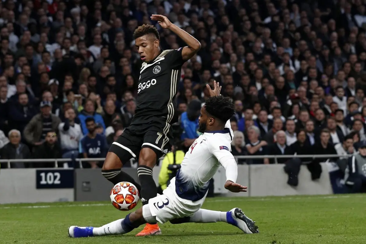 Ajax Amsterdam Selangkah Lagi ke Final