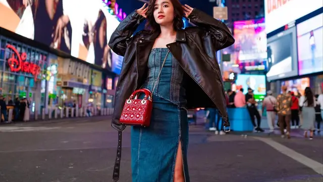 Begini Gaya Febby Rastanty yang Padu Outfit Padankan Long Coat saat Berlibur ke Luar Negeri, Super Stylish dan Elegan!