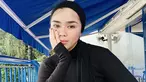 Mulai bernyanyi sedari kecil dan pernah bergabung dengan girlband Blink, Sivia Azizah kini makin eksis bersolo karier. Pemilik nama lengkap Sivia Rizaldy Zeva Azizah ini pun juga dikenal punya gaya yang unik. (Liputan6.com/IG/@siviazizah)