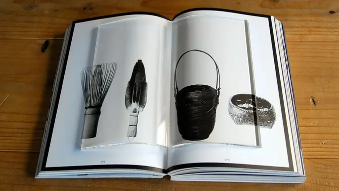 Unik! Pemberat Buku Ini Tak Menghalangimu untuk Tetap Membaca