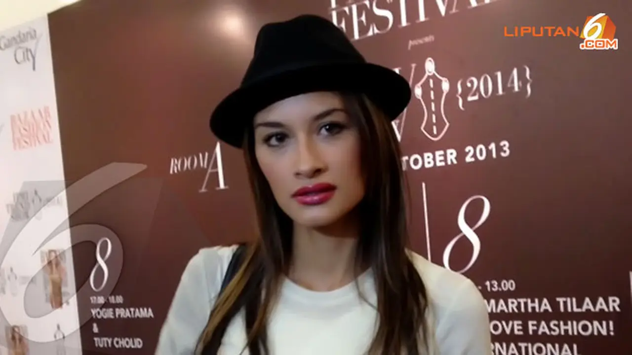 ebecca-131010a.jpg