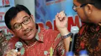 Direktur Sayuran dan Tanaman Kementan, Yanuardi (kiri) memberikan pernyataan pada diskusi De Javu Harga Sembako di Jakarta, Sabtu (4/6/2016). Diskusi menyoal fluktuasi harga sembako setiap jelang hari raya. (Liputan6.com/Helmi Fithriansyah)