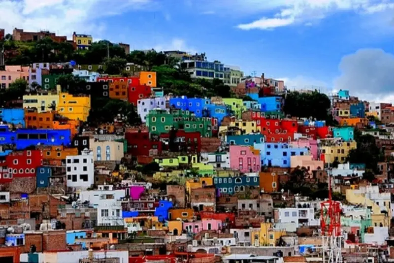Kota Guanajuato City yang berwarna warni menggemaskan. (foto : Liputan6.com / Edhie Prayitno Ige)