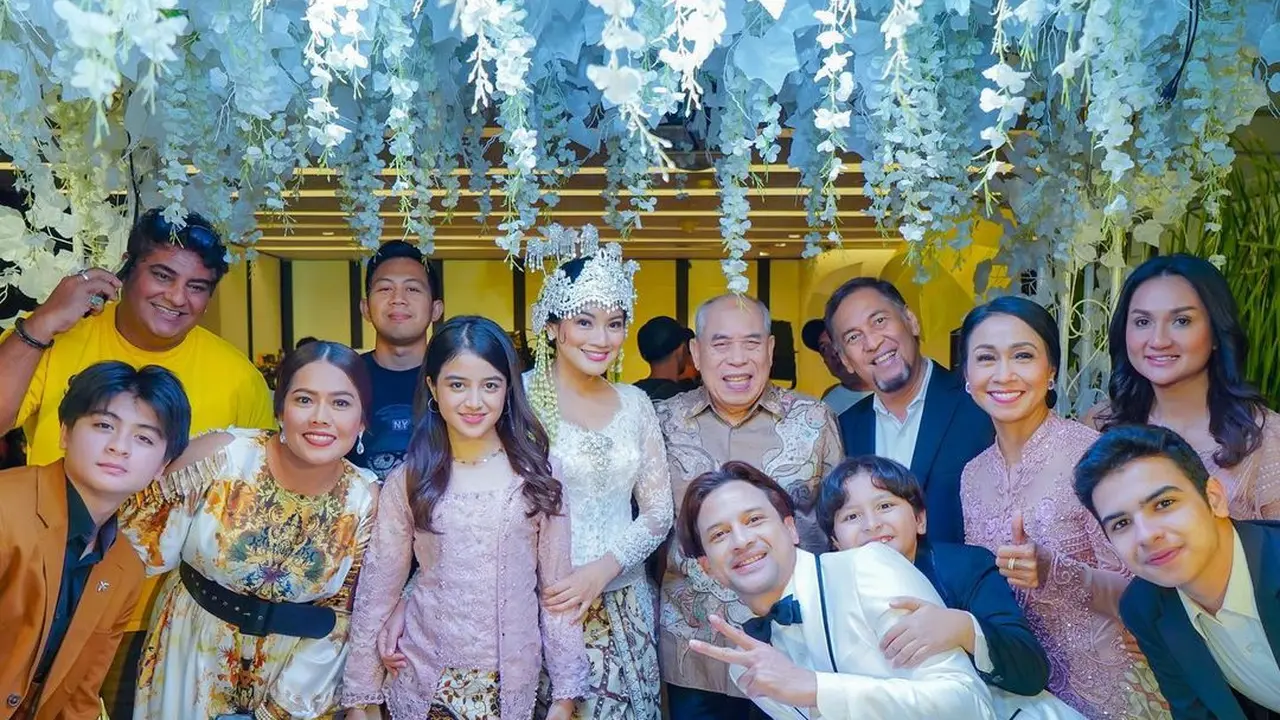 Titi Kamal dan Lucky Perdana jalani adegan pernikahan Satu Cinta Dua Hati SCTV (Foto: instagram titi_kamall)