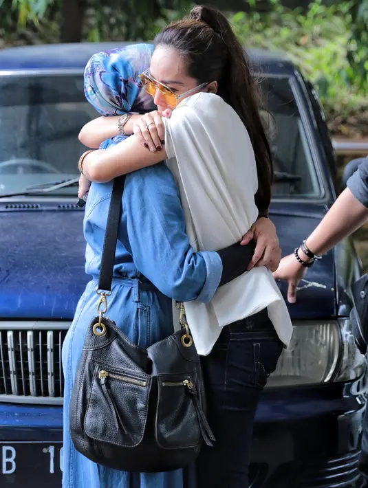 Roby Geisha dan Cinta Ratu Nansya