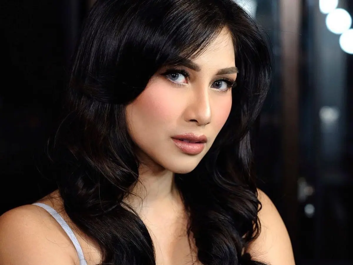 Di Balik Sosok Cantik Nisya Ahmad, Adik Raffi Ahmad yang Agresif Urusan  Ranjang - Entertainment Fimela.com