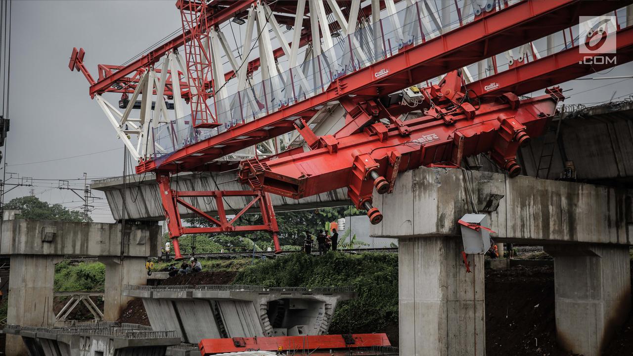 Dua Orang Tewas Akibat Crane Ambruk di Lokasi Proyek di Jatinegara