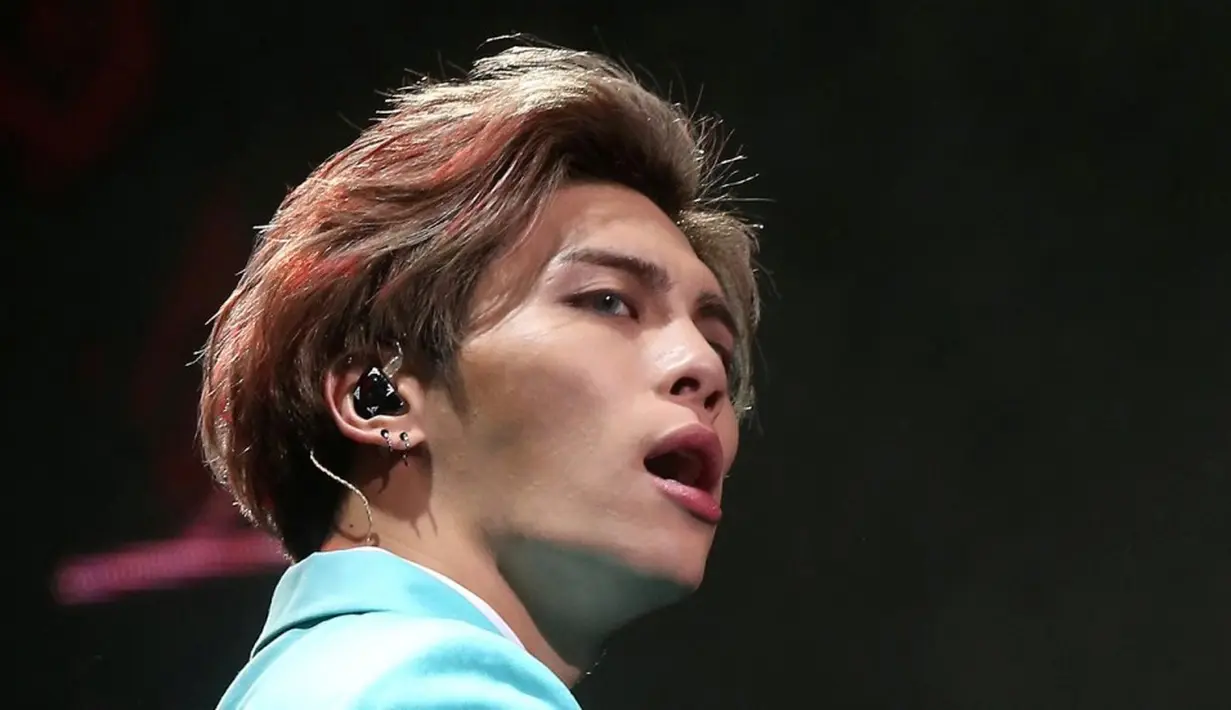 Dunia hiburan Korea kembali berduka, lantaran Jonghyun SHINee dilaporkan meninggal bunuh diri di apartemennya pada Senin (18/12). (foto: scmp.com)