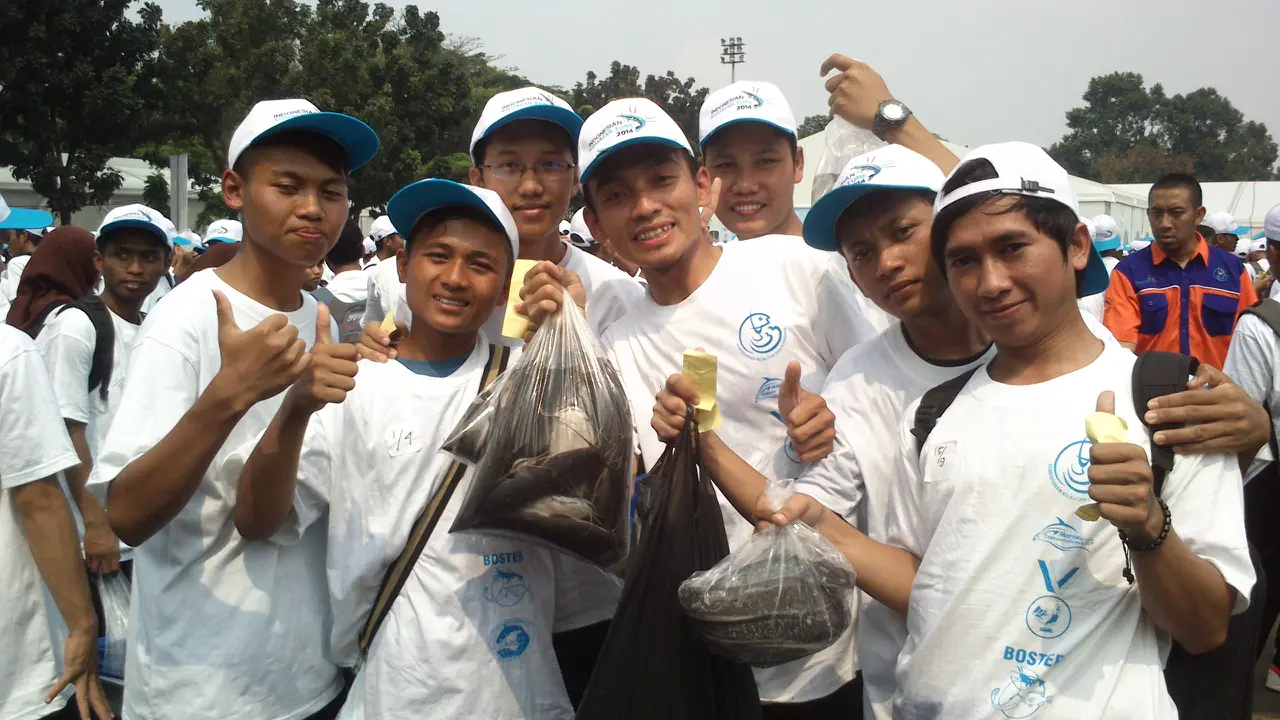 Peserta Tangkap Ikan Lele: Nggak Dipatil, Nggak Seru 