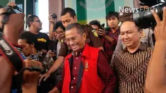 Jaksa Agung M Prasetyo menolak disebut sengaja mencari-cari perkara untuk menjerat mantan Menteri BUMN Dahlan Iskan. Ia menegaskan, penetapan tersangka terhadap Dahlan terkait kasus dugaan korupsi proyek mobil listrik merupakan tindak lanjut dari put...